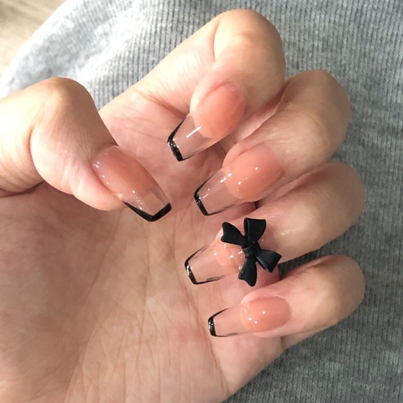 Other - CLEAROUT🌹 Final sale💅 Press on nails 
24 pieces